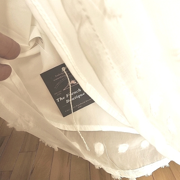 Beautiful Ivory Layered Sheer Textured Polka-dot Short Sleeve Blouse - Picture 5 of 10